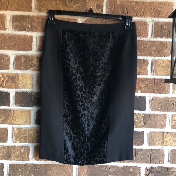 Ann Taylor Black Leopard Print Velvet Pencil Skirt - Picture 5 of 7